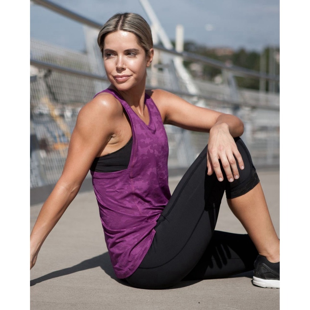 Lululemon Womens Run For Days Tank Top Size 4 Regal Plum Purple Mesh Athleisure